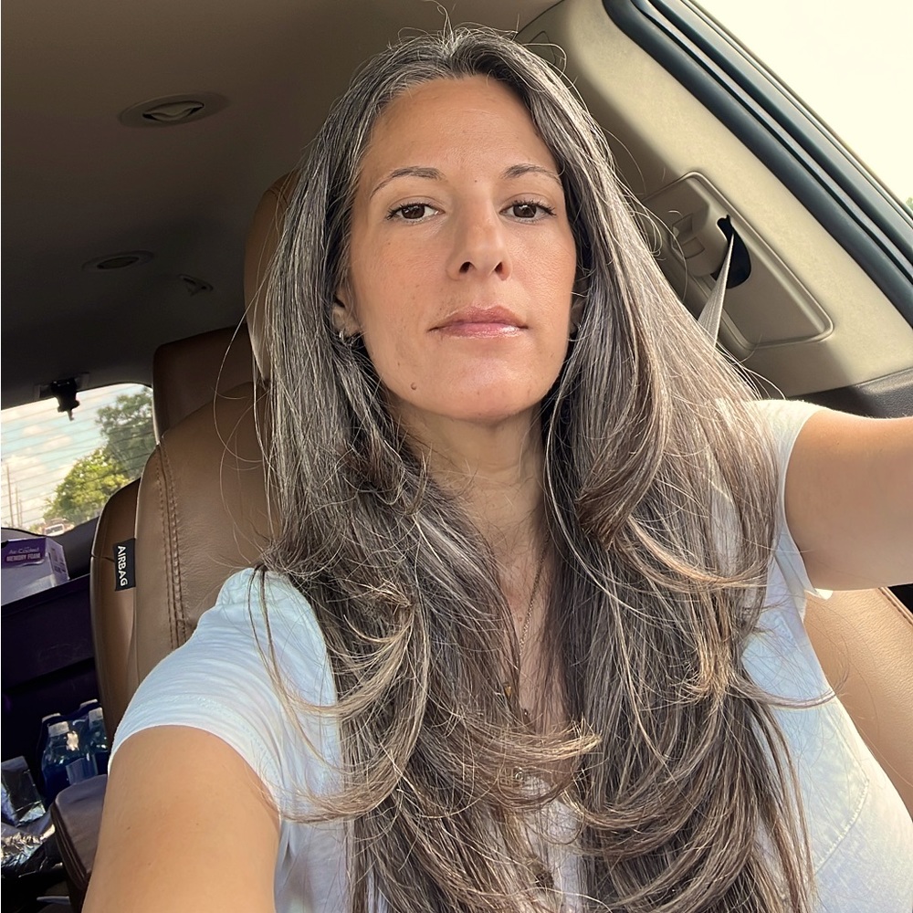 Meet your Posher, Nicole